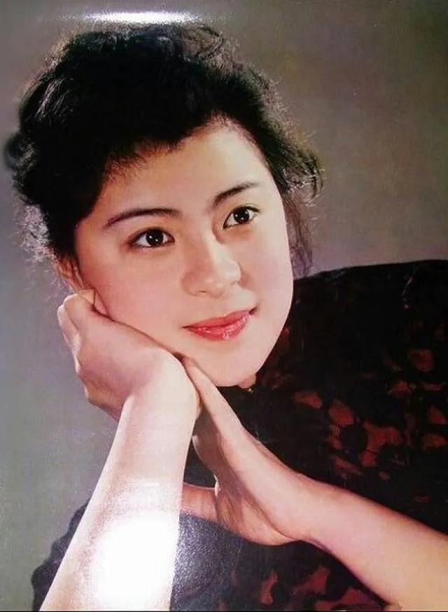 劉佳，星光璀璨的時(shí)代巨星演員之路